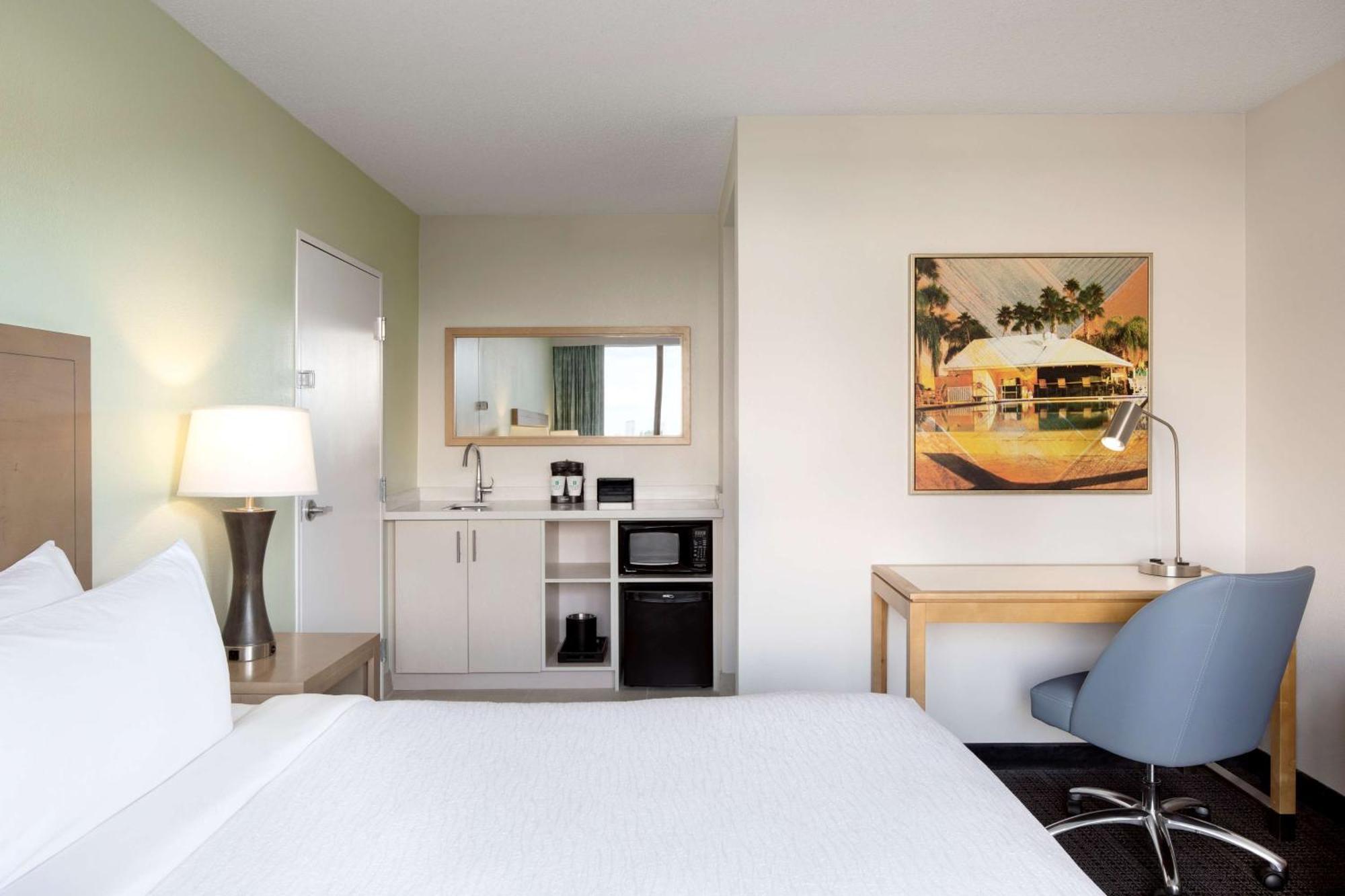 Embassy Suites By Hilton Tampa Airport Westshore Εξωτερικό φωτογραφία