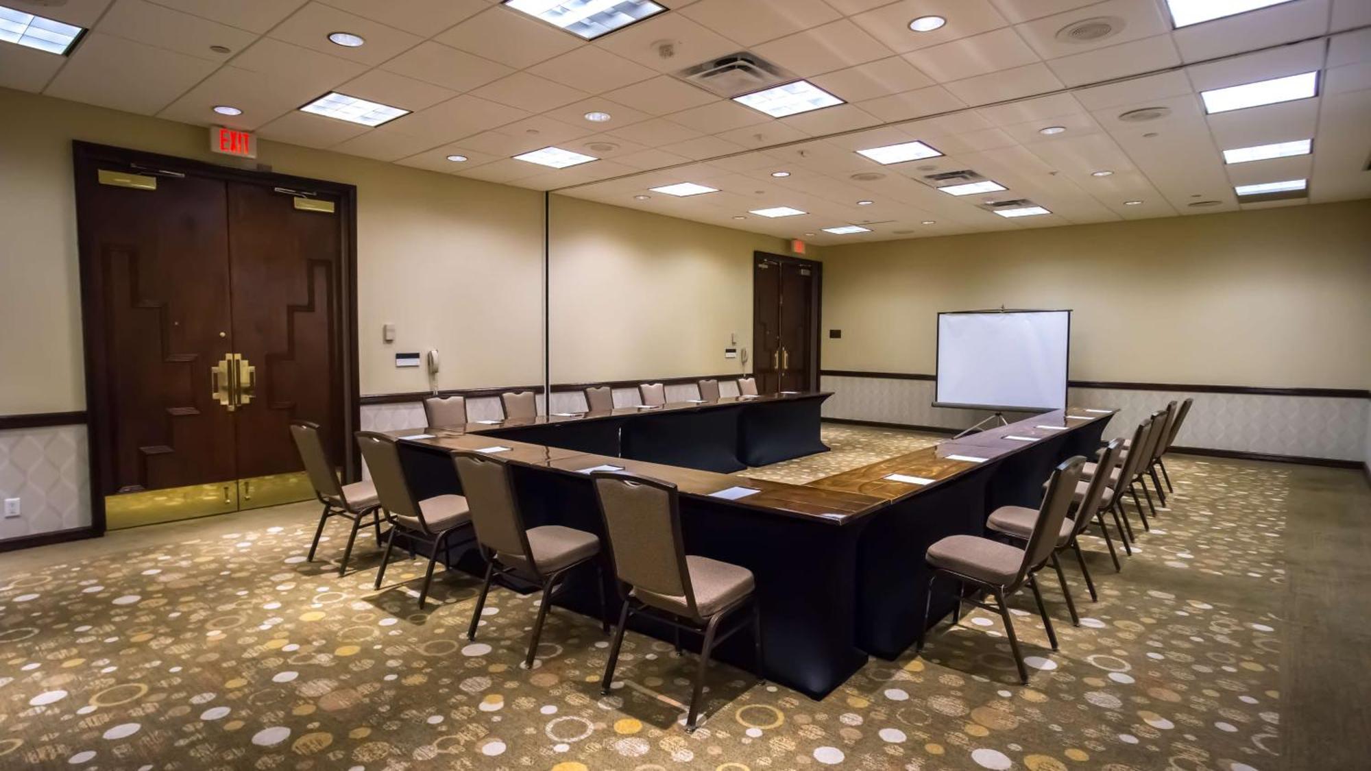 Embassy Suites By Hilton Tampa Airport Westshore Εξωτερικό φωτογραφία