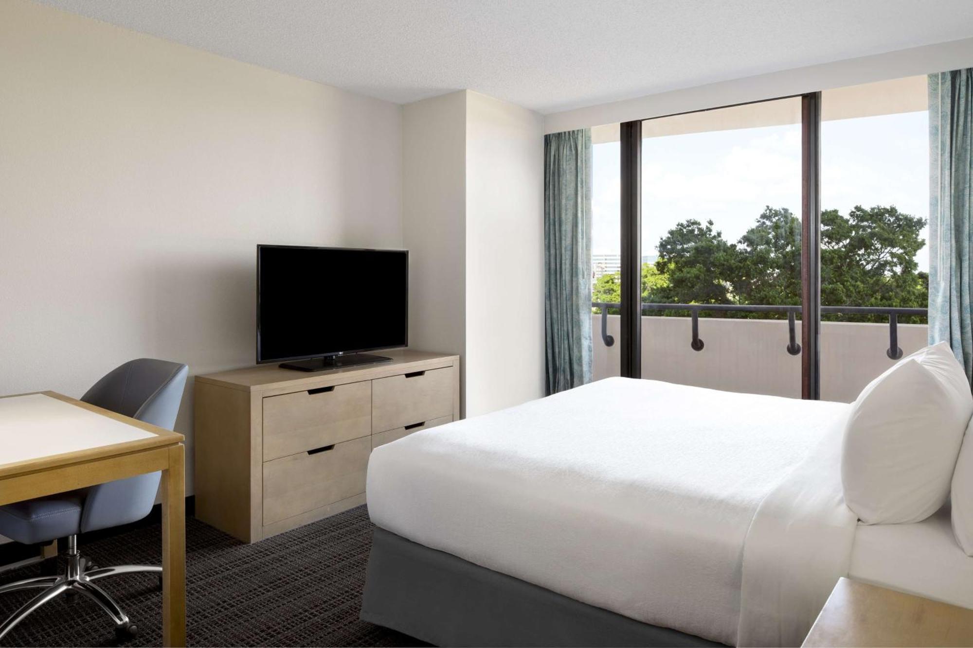 Embassy Suites By Hilton Tampa Airport Westshore Εξωτερικό φωτογραφία