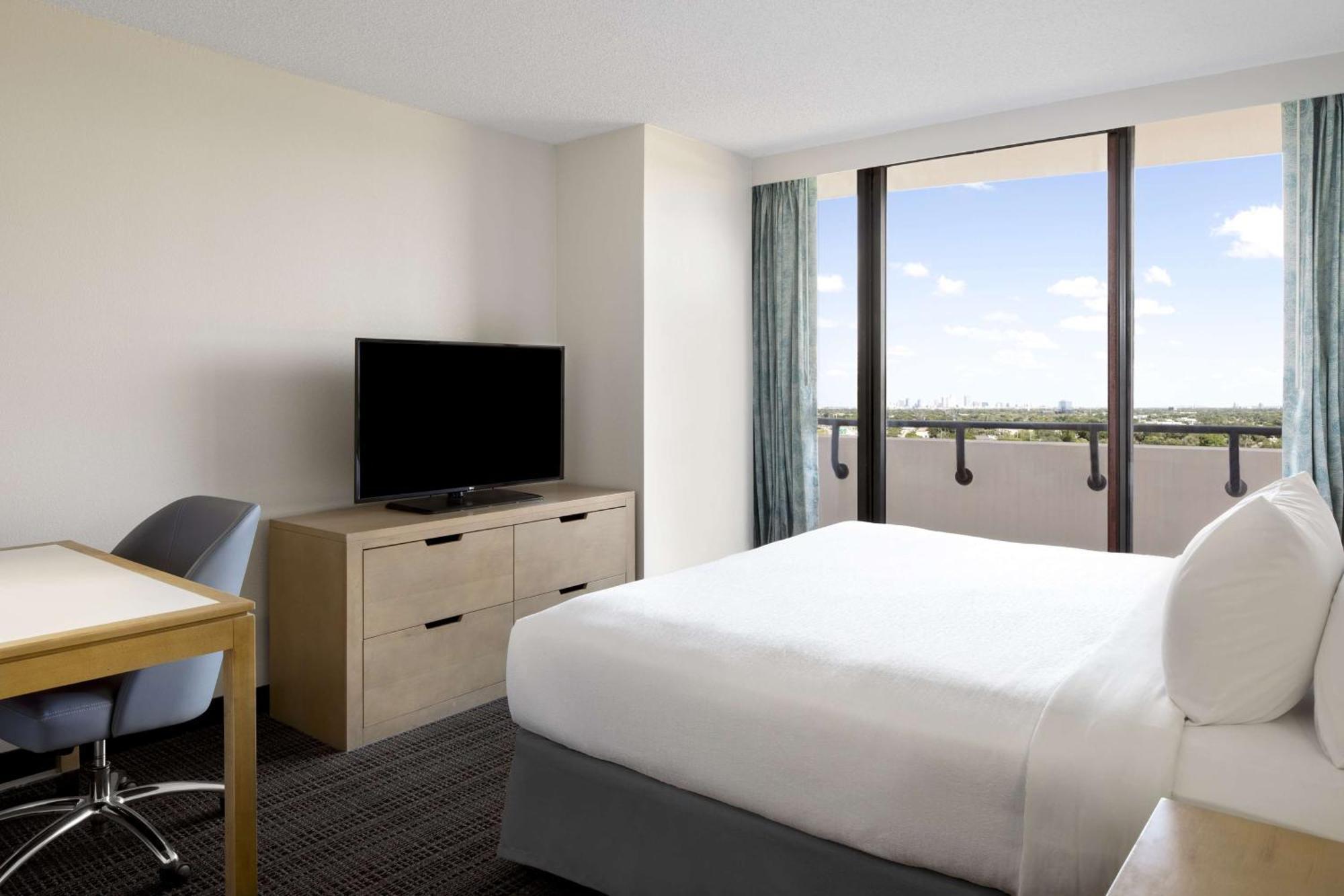 Embassy Suites By Hilton Tampa Airport Westshore Εξωτερικό φωτογραφία